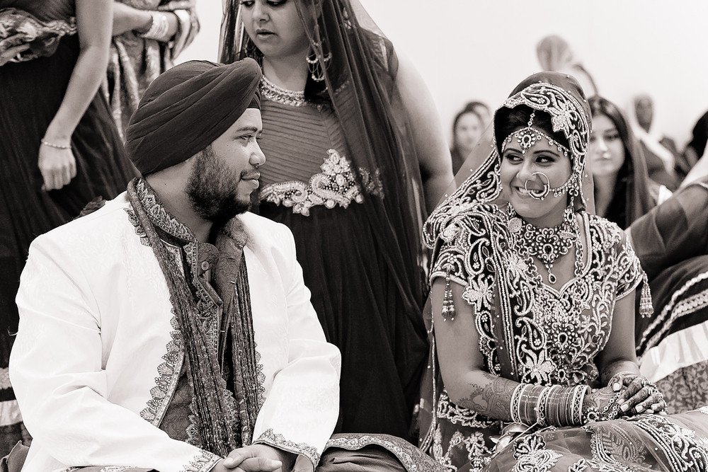 portrait of bride Gursikh Sabha Scarborough toronto wedding photographer